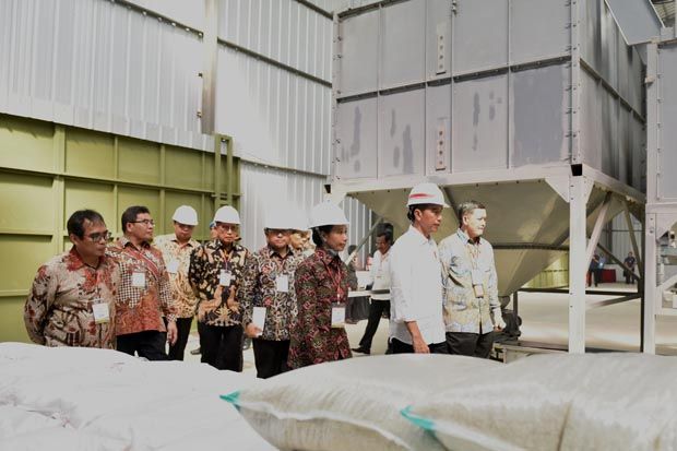 Jokowi: Lewat Pangan,...