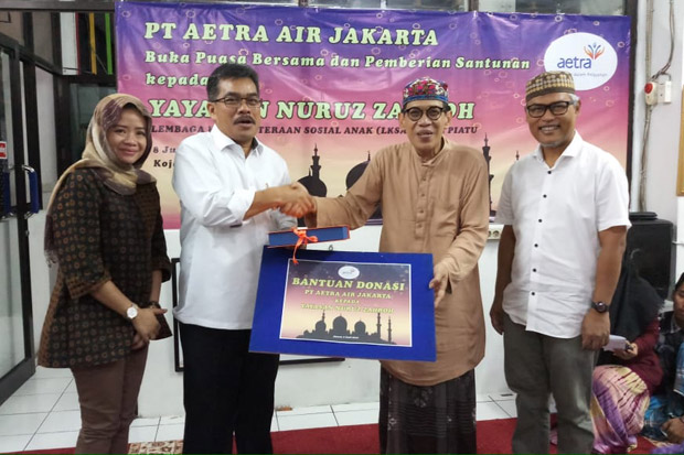 Aetra Jakarta Santuni...