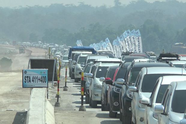 Arus Mudik, Begini Antrean...