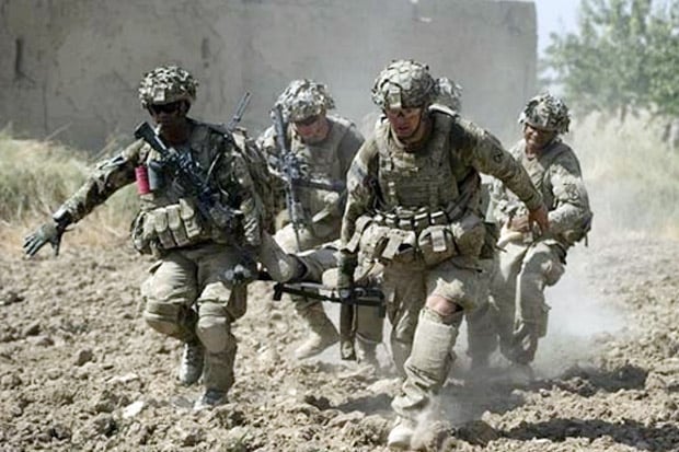 Baku Tembak dengan Militan...