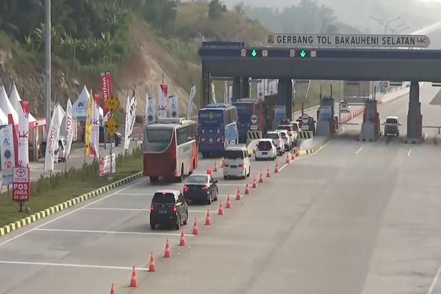 Ribuan Pemudik asal...