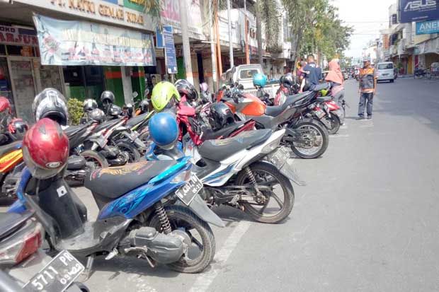 Jukir Liar di Mojokerto...