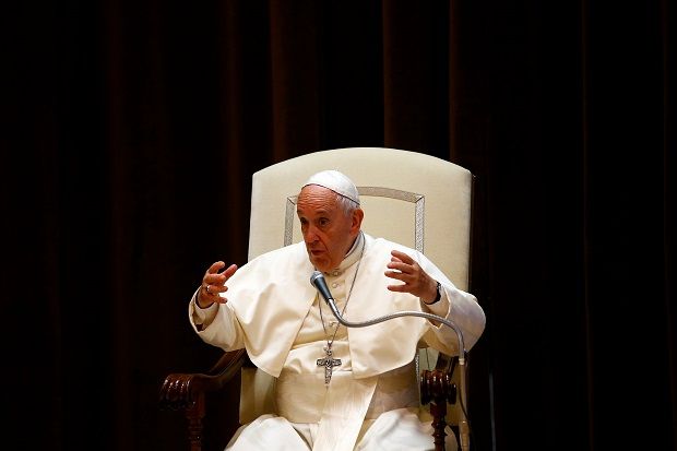 Paus Francis Berharap...