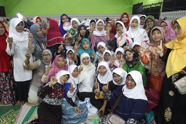 Khofifah Komitmen Bangun...