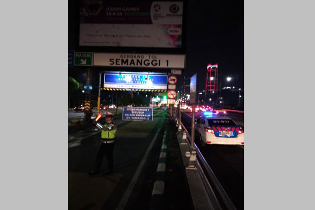 Dini Hari Ini Tol Dalam...