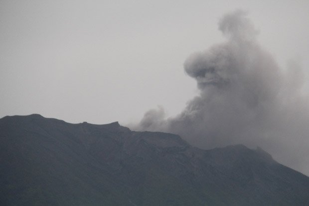 Setelah Erupsi Tadi...