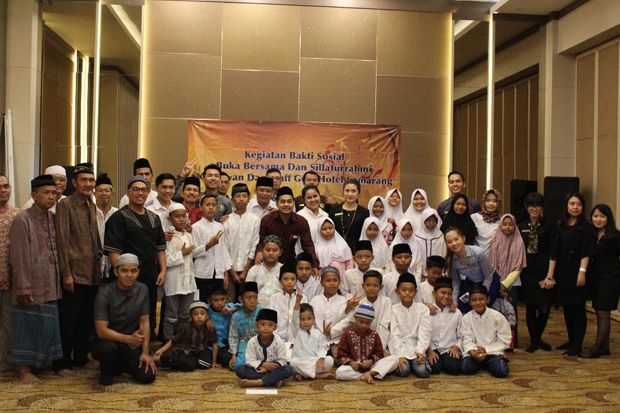 Gets Hotel Berbagi dengan...