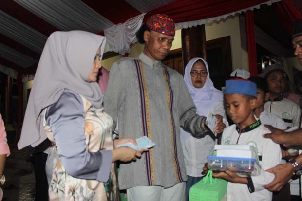 Usai Buka Puasa Bersama,...