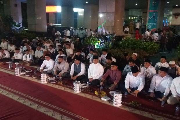 Anies Awali Takbir Keliling...