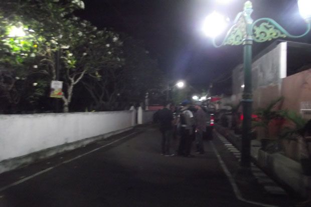 Densus 88 Tangkap Seorang...