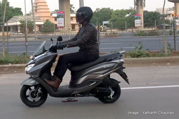 Suzuki Burgman 125 Diam-Diam...