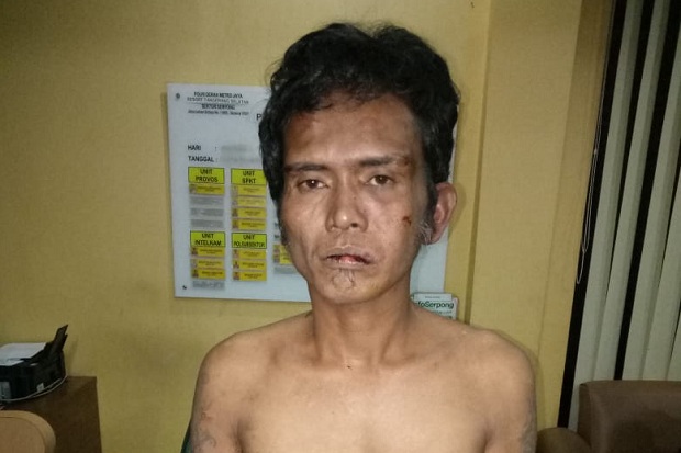 Garong Rumah di Malam...
