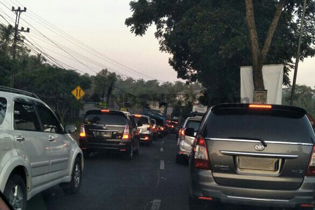 Macet Parah, Perjalanan...
