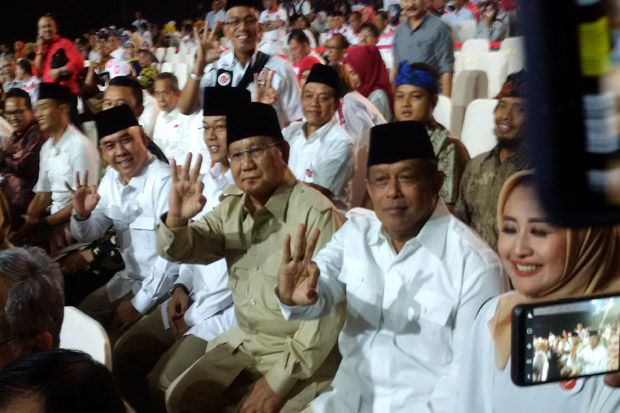Prabowo Subianto Hadiri...