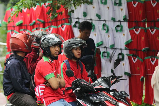 Susunan Pemain Indonesia...