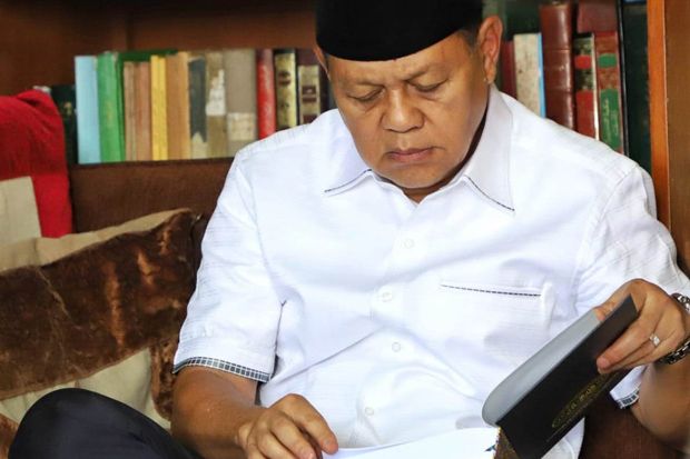 Masa Tenang, Sudrajat...