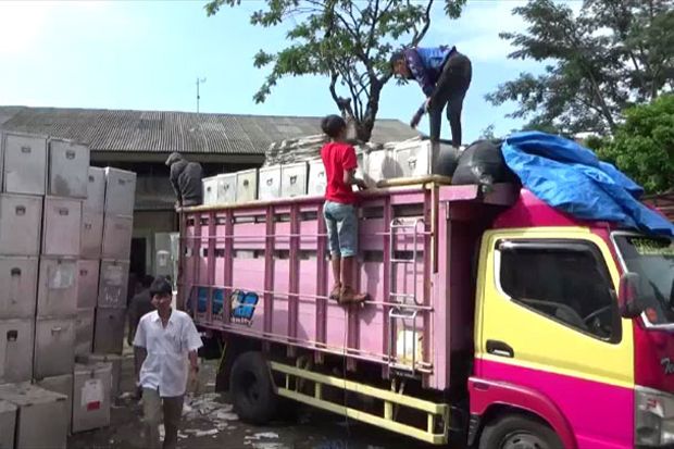 KPU Kuningan Kebut Distribusi...