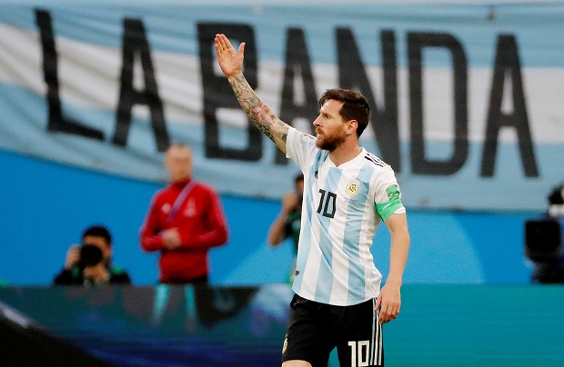 Lionel Messi Cetak Gol...