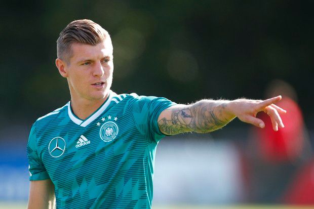 Toni Kroos Ingin Sumpal...