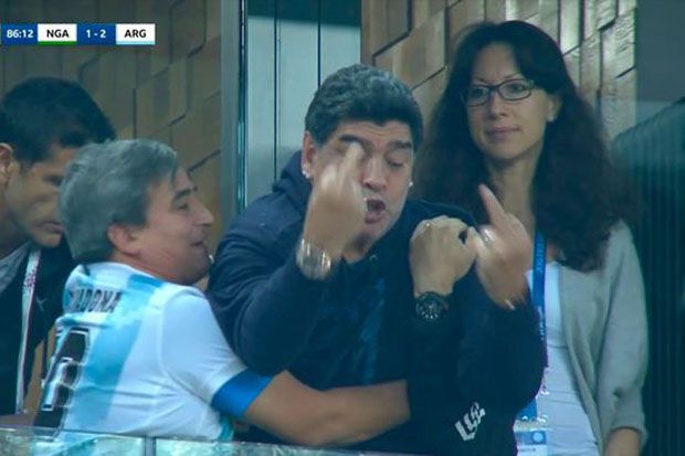 Jari Tengah Diego Maradona...
