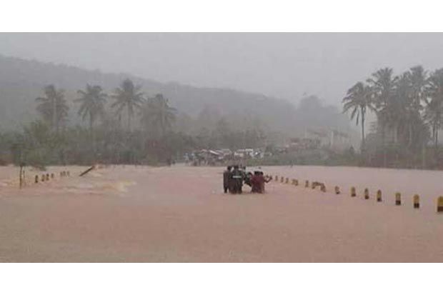 Banjir Setinggi 5 Meter...