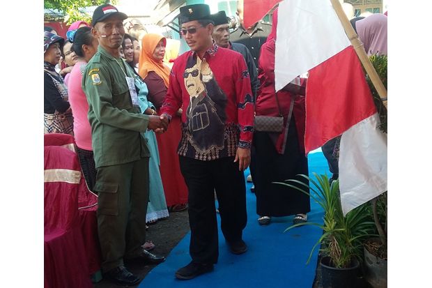 Bupati Cirebon Datang...