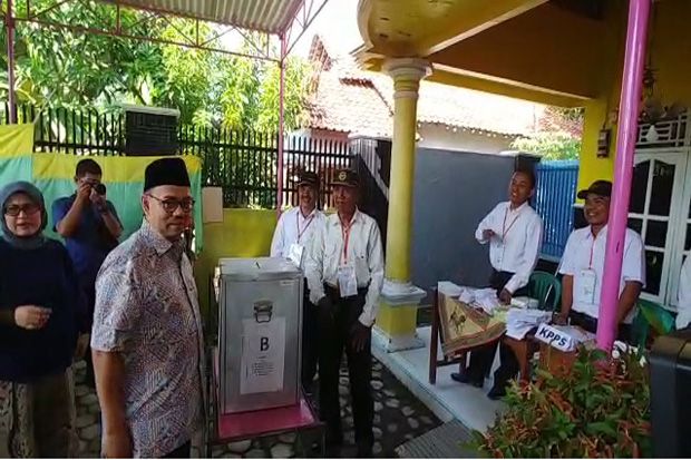 Kunjungi TPS di Brebes,...