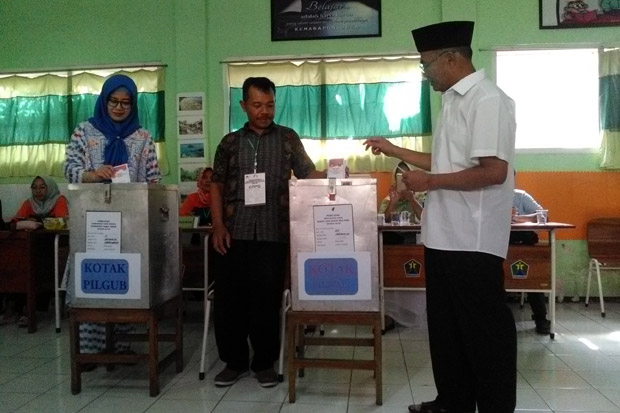 Nyoblos, Mendikbud Harap...