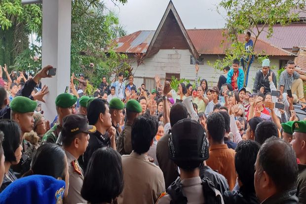 Keamanan Lemah, Massa...