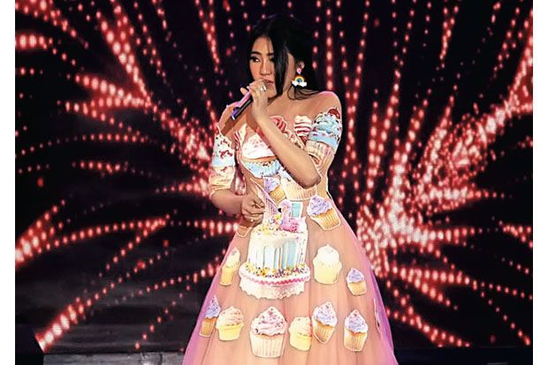 Penyanyi Dangdut Via...
