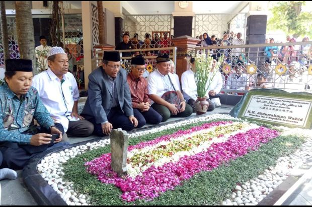 Politik Memanas, Mahfud...