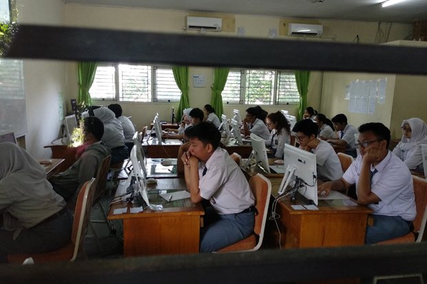 121.000 Siswa Lolos...
