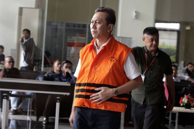 Bupati Kebumen Nonaktif...