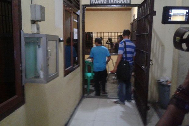 Mencoblos Lebih Satu...
