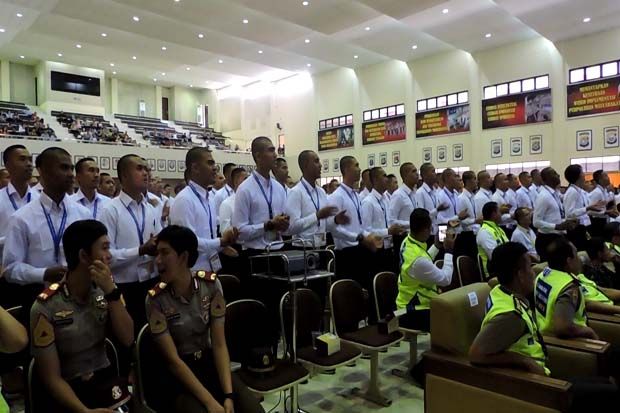 126 Calon Taruna Akpol...