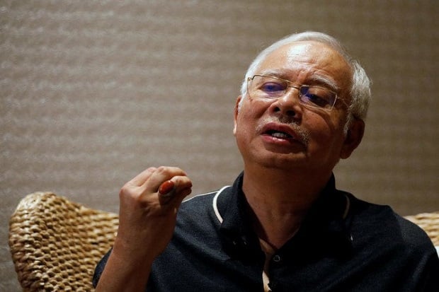 Najib Digiring ke Pengadilan,...