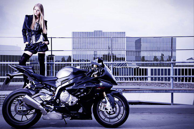 BMW Perkenalkan S1000RR,...
