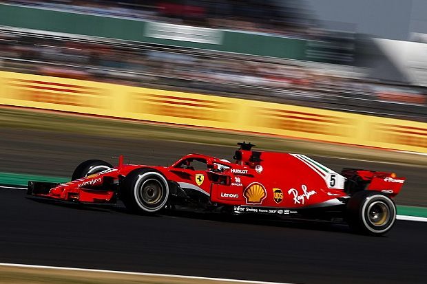 Vettel Kalahkan Hamilton...