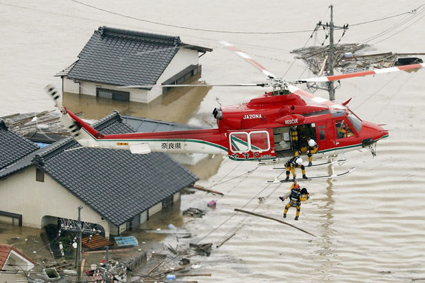 Banjir Landa Jepang,...