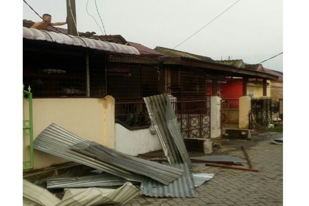 Kota Medan Diterjang...