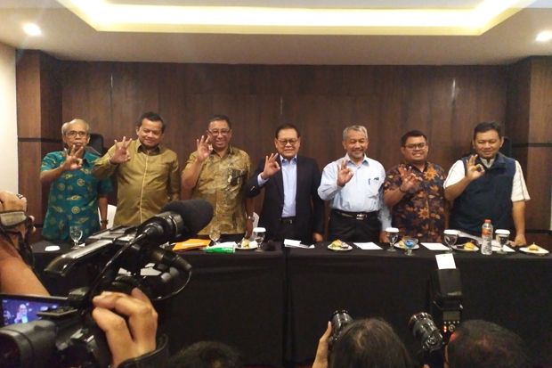 Tak Merasa Kalah, Sudrajat...