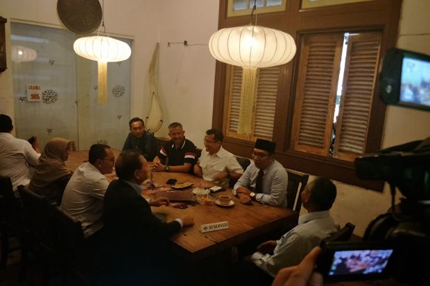 Ridwan Kamil Ajak Sudrajat...