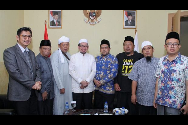 Pilih Capres, PKS Dengarkan...