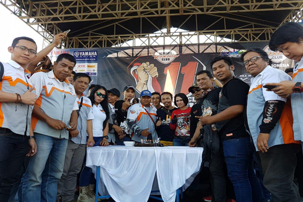 Yamaha V-ixion Club...