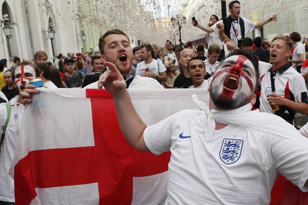 Ribuan Fans Inggris...