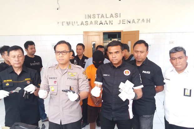 Gembong Begal Bersenpi...