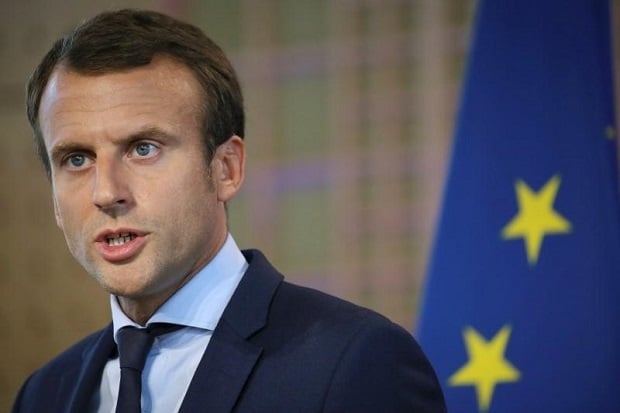 Presiden Macron Bersumpah...