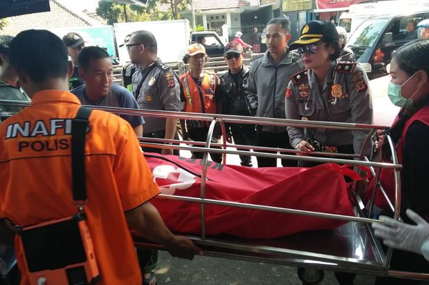 Suhendra Embuskan Napas...