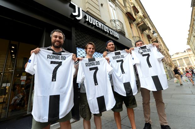 Demam Ronaldo Melanda...
