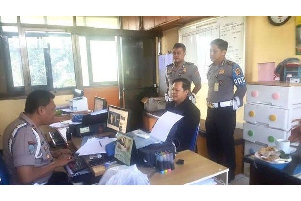 Oknum Perwira Polisi...